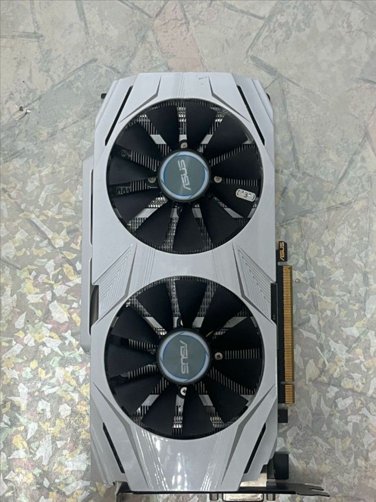 RX 470 그래픽카드 이미지