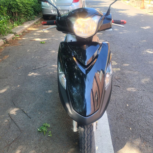 DNA모터스 100cc 스쿠터 이미지