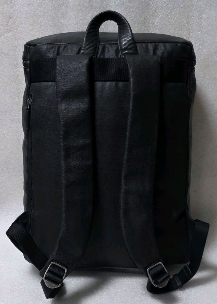 만다리나덕 MANDARINA DUCK 천연가죽 노트북백팩 여행캠핑배낭 이미지