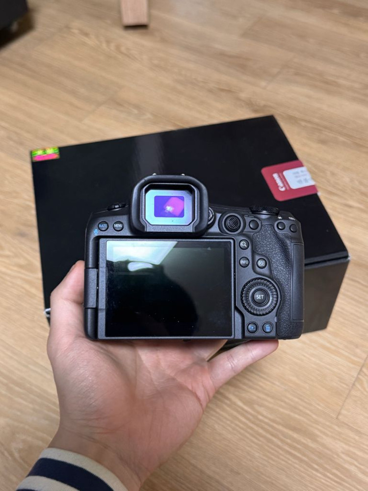 캐논 r5 mark2 이미지
