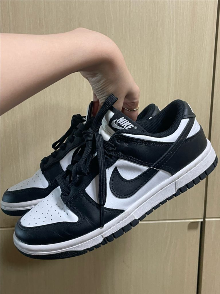 나이키 우먼스 덩크 로우 범고래 230 이미지