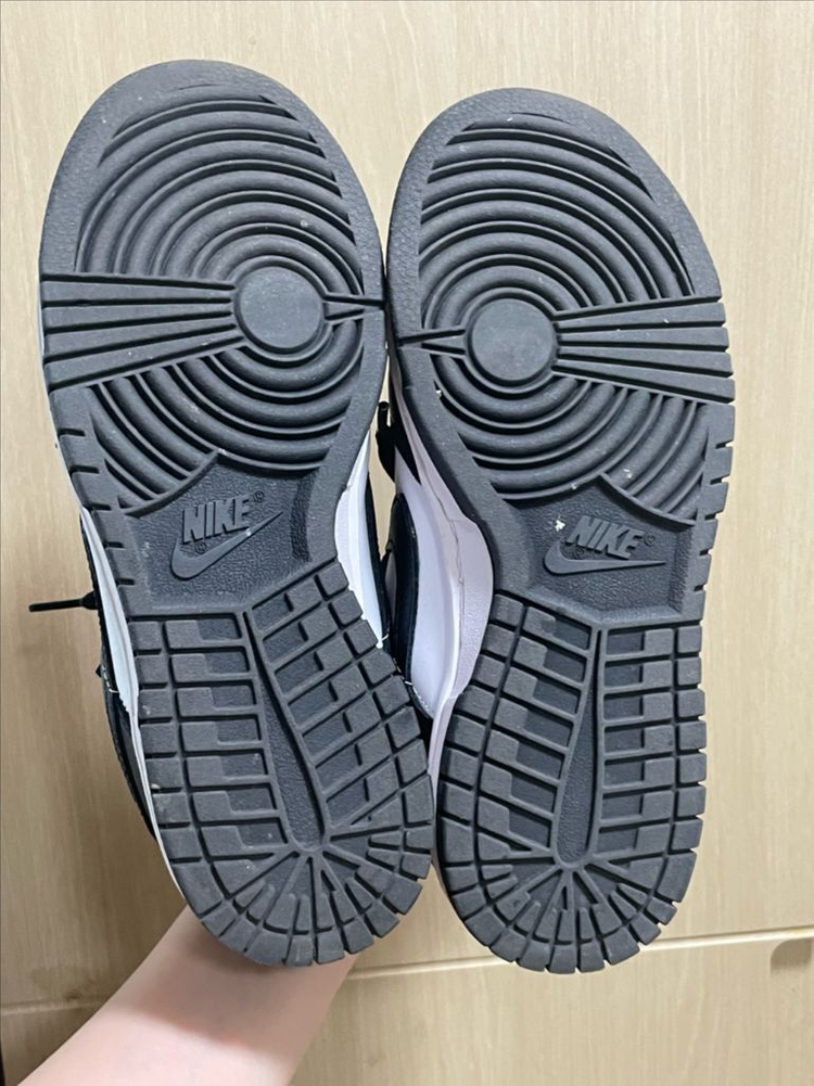 나이키 우먼스 덩크 로우 범고래 230 이미지