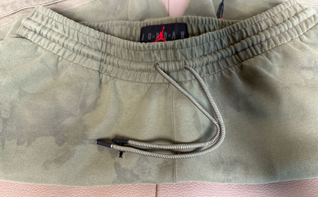[M] 조던 트래비스 스캇 캑터스잭 스웨이드 쇼츠 반바지 이미지
