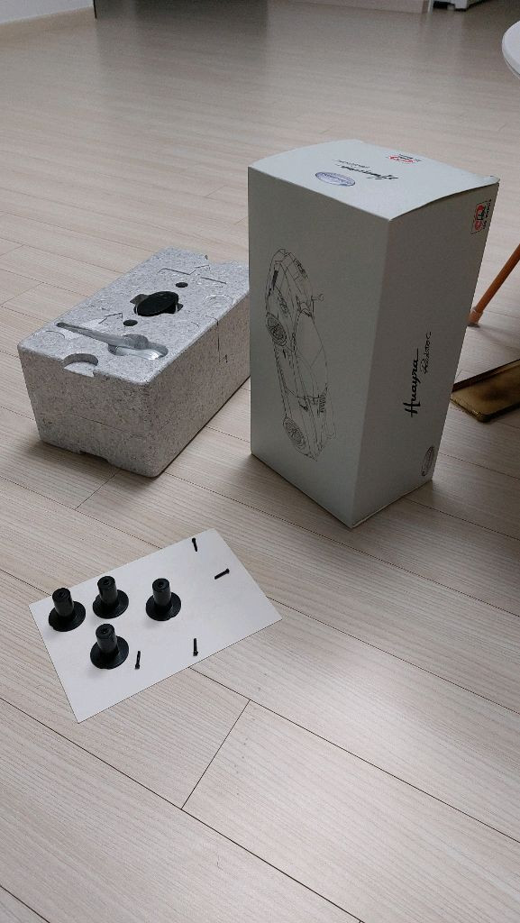 LCD모델 파가니 와이라 로드스터 화이트색상 자동차 모형 다이캐스트 판매합니다 (오토아트, 교쇼, 미니챔프, 노레브 이미지