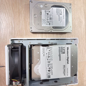 시놀로지 나스 DS220j + 22tbHDD nas 이미지