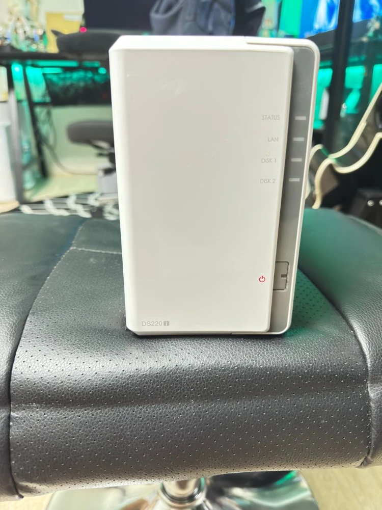 시놀로지 나스 DS220j + 22tbHDD nas 이미지