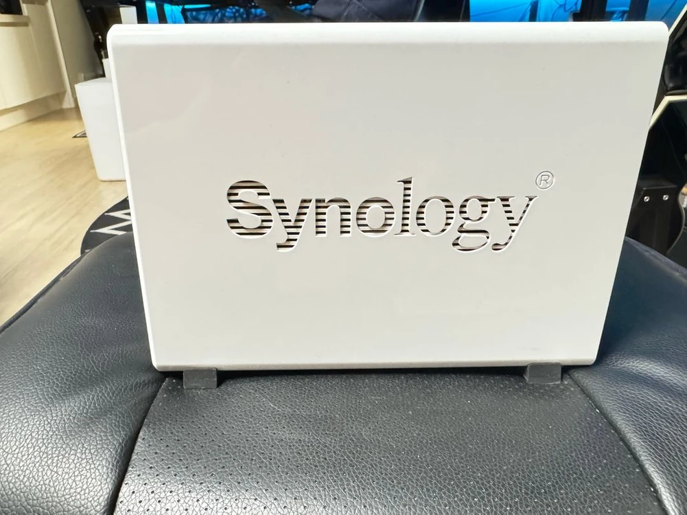 시놀로지 나스 DS220j + 22tbHDD nas 이미지