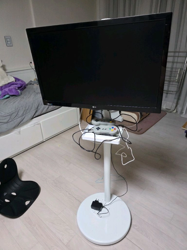 안산)LG27인치 LED 모니터 TV+이동식 스탠드+게임기(라즈베리파이3B)팔아요! 이미지