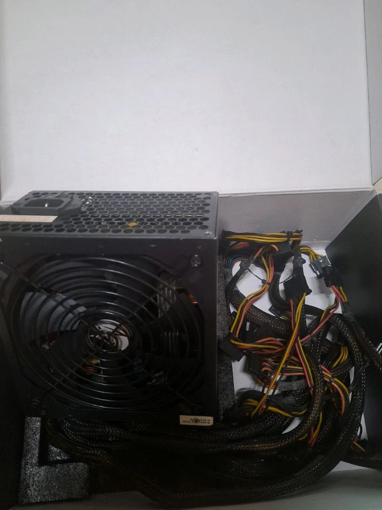 잘만 ZM700-LX 700W 파워 서플라이 이미지