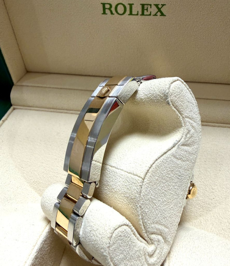 롤렉스 서브마리너 청콤 41mm 신형 판매합니다 이미지