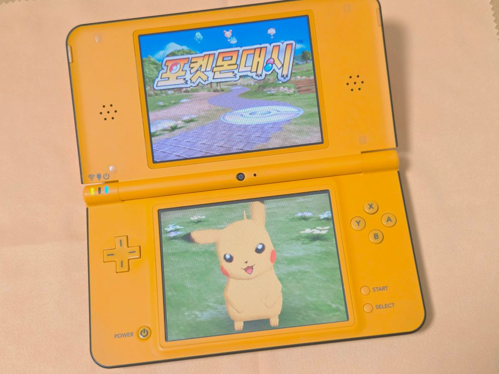 할인가능) 미품급 dsill dsi ll 옐로우 닌텐도 dslite 게임보이 이미지