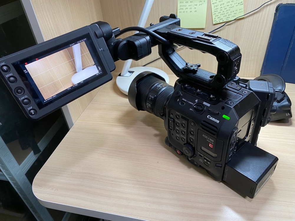 캐논 c300 mark3 판매합니다. 이미지