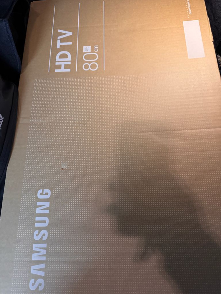 32인치 HD LED TV 이미지