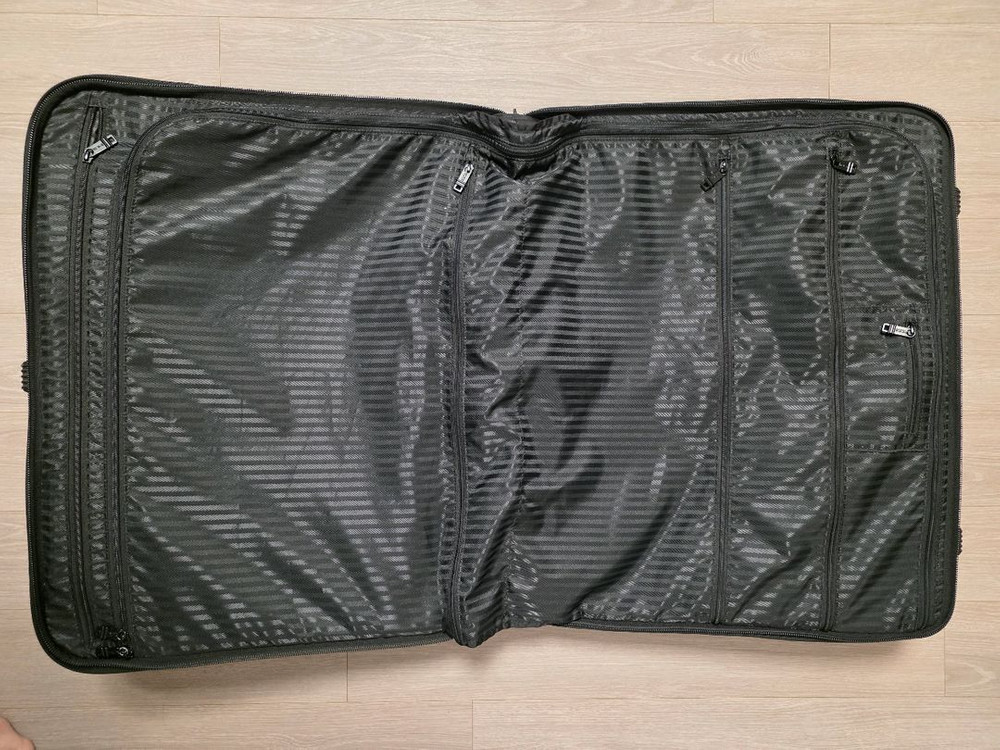 TUMI Ballistic 2휠 Garment Bag (2231D3) 24x14x20 이미지