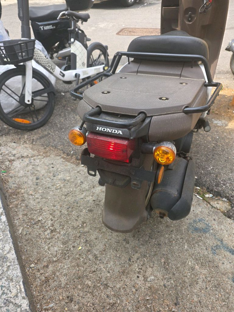 125cc 스쿠터 이미지