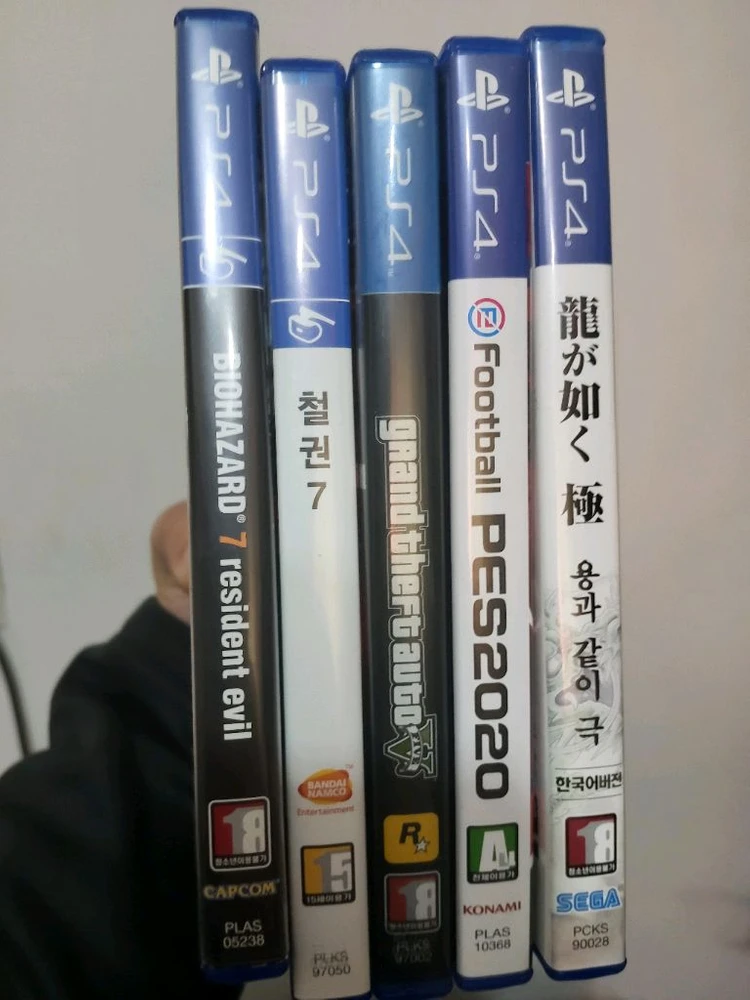 PS4 PRo 7117b VR 세트 이미지