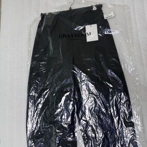 그레이룸 노어 드라이터치 슬랙스 팝니다 블랙S 새상품 이미지