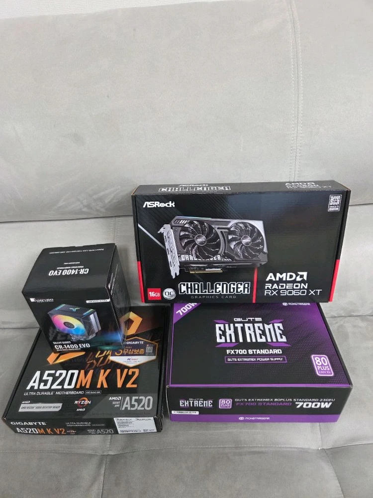AMD RYZEN 7 5700X, RX9060XT 16G 이미지
