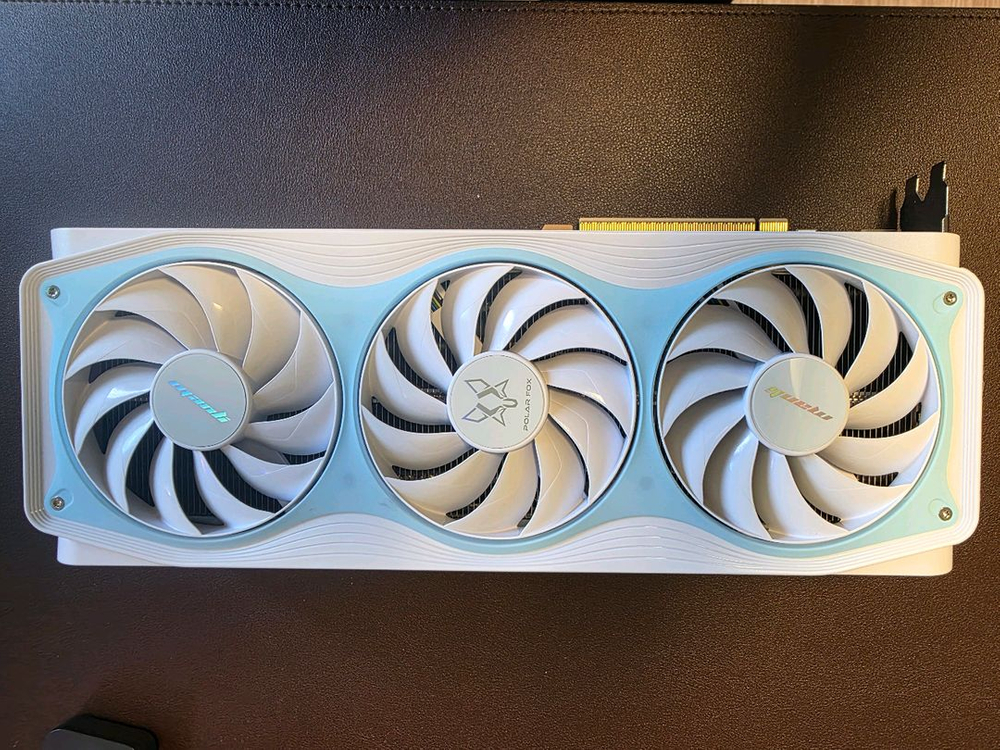 만리 RTX5080 OC 폴라 폭스 판매합니다. 이미지