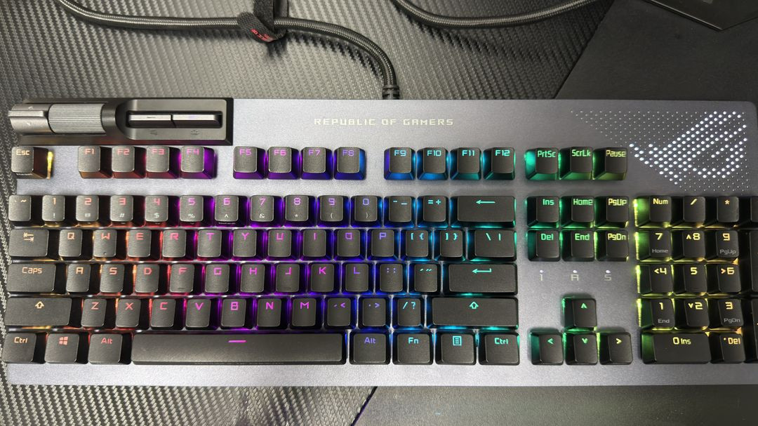 ASUS ROG STRIX FLARE II ANIMATE 영문 (갈축) 이미지