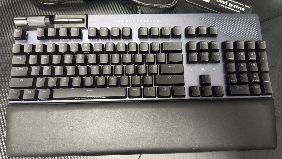 ASUS ROG STRIX FLARE II ANIMATE 영문 (갈축) 이미지