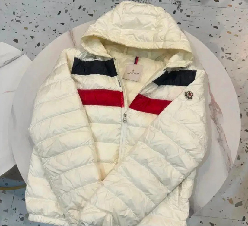 몽클레어 코로우 후드 경량패딩 이미지