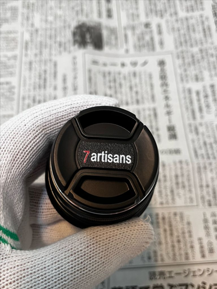 7artisans 25mm 마이크로포서드 마운트 렌즈. 7장인 마포. 이미지