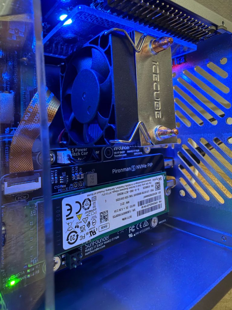 라즈베리파이5 16gb램 m.2 256gb & Pironman5 케이스 이미지