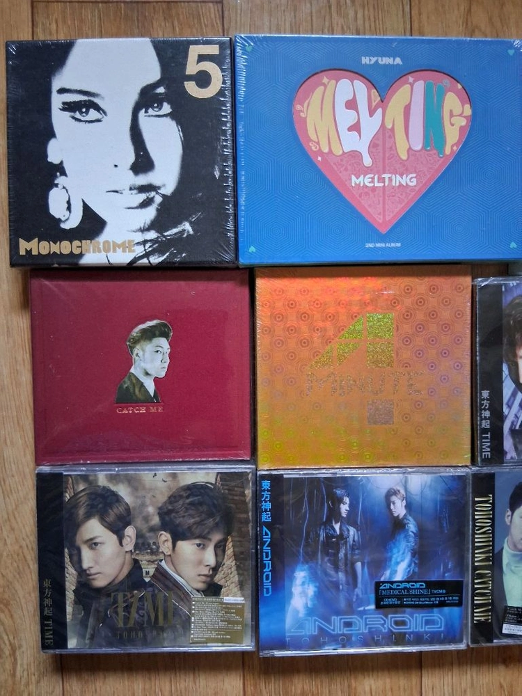 비닐채.미개봉.이효리.포미닛.동방신기.현아.동방신기.신화.CD앨범4장일괄.이중에 구하기 힘들 앨범도 있어요 이미지