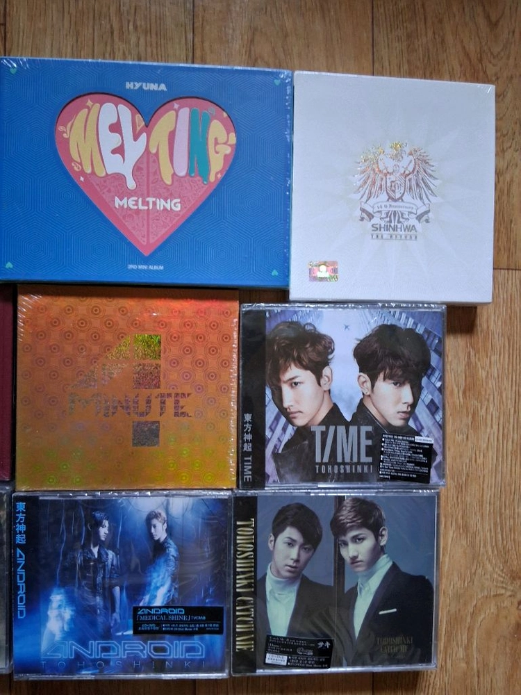 비닐채.미개봉.이효리.포미닛.동방신기.현아.동방신기.신화.CD앨범4장일괄.이중에 구하기 힘들 앨범도 있어요 이미지