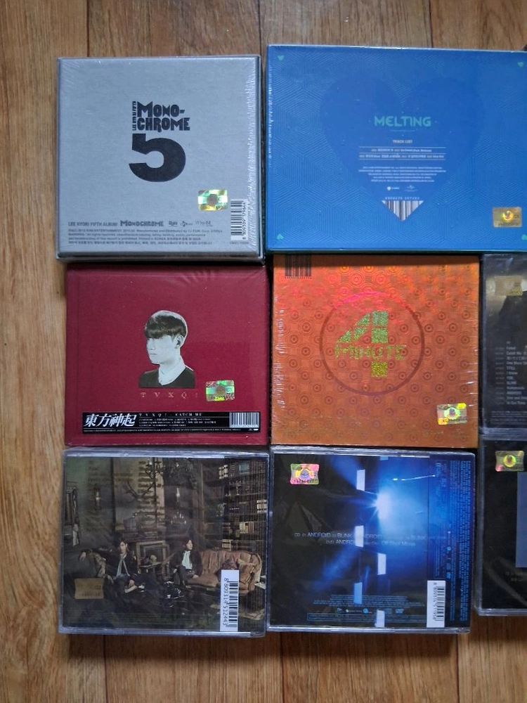 비닐채.미개봉.이효리.포미닛.동방신기.현아.동방신기.신화.CD앨범4장일괄.이중에 구하기 힘들 앨범도 있어요 이미지
