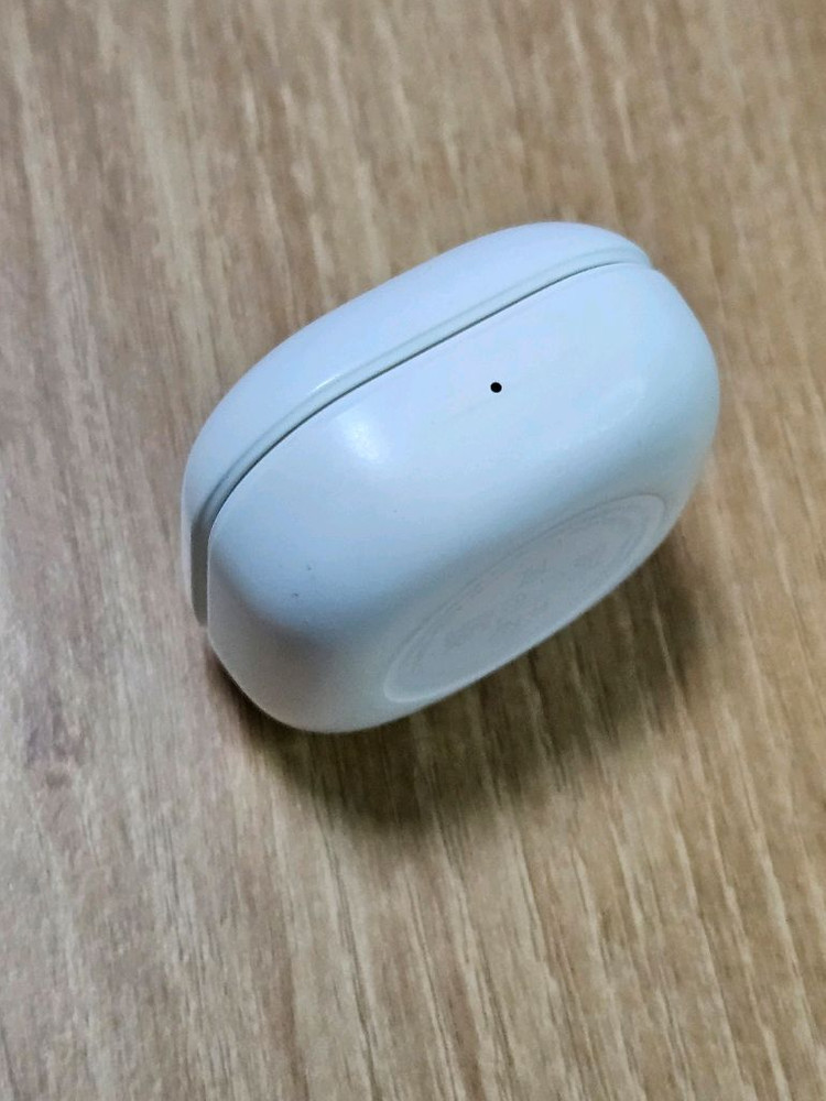 갤럭시 버즈2프로 화이트 충전본체 SM-R510 이미지