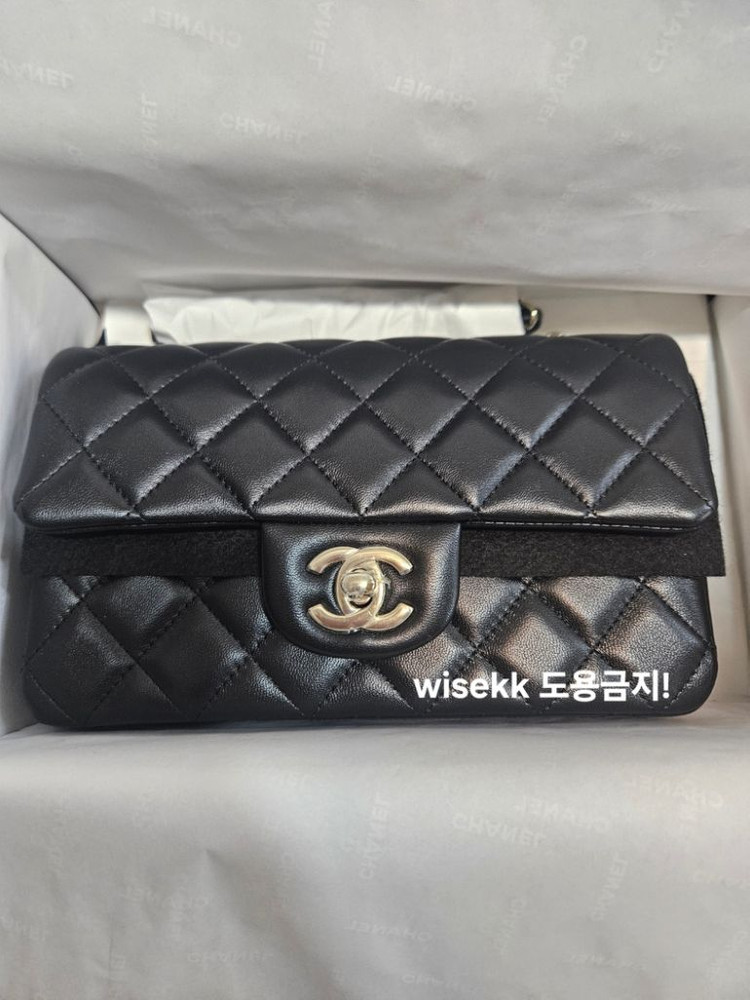 샤넬 클래식 뉴미니 블랙 미개봉 새상품 풀박스 이미지