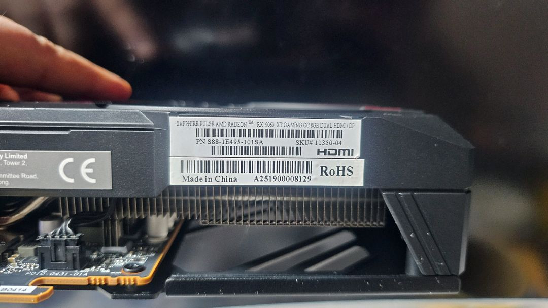 그래픽카드 라데온9060xt 8gb 사파이어 이미지