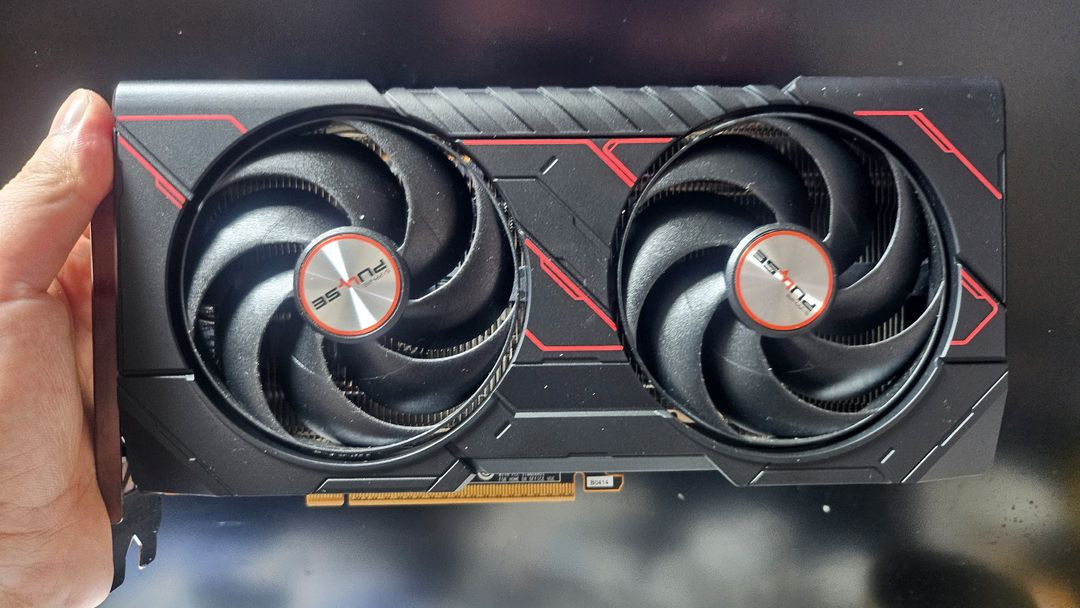 그래픽카드 라데온9060xt 8gb 사파이어 이미지