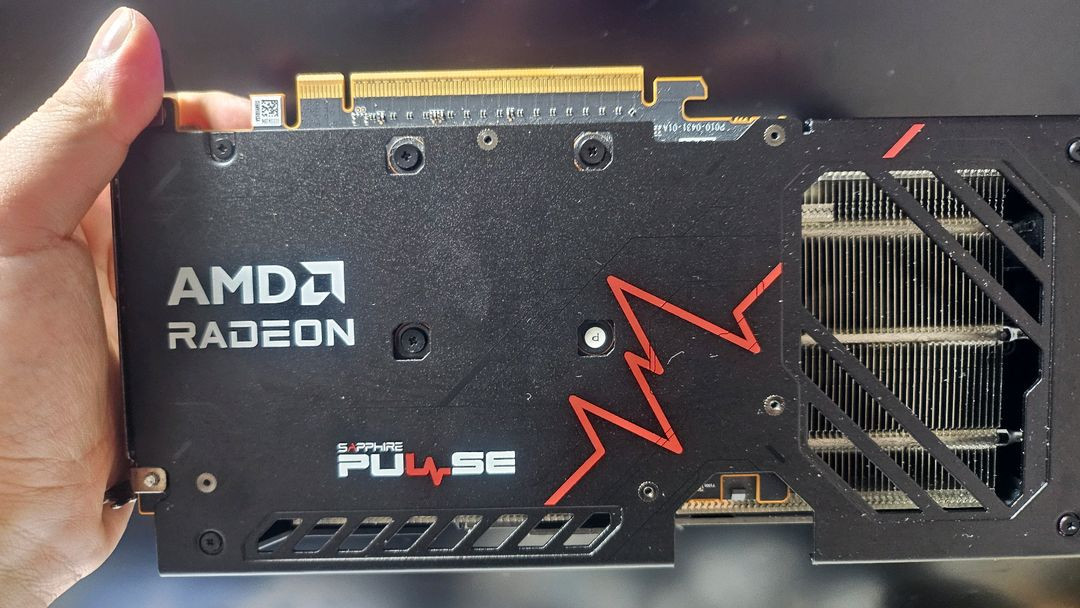 그래픽카드 라데온9060xt 8gb 사파이어 이미지