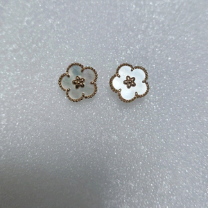 18k 귀걸이 이미지