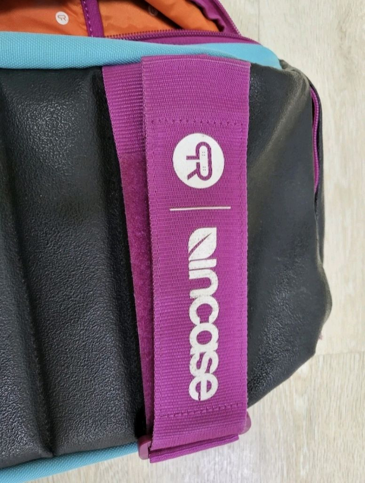 인케이스 incase 가방 이미지