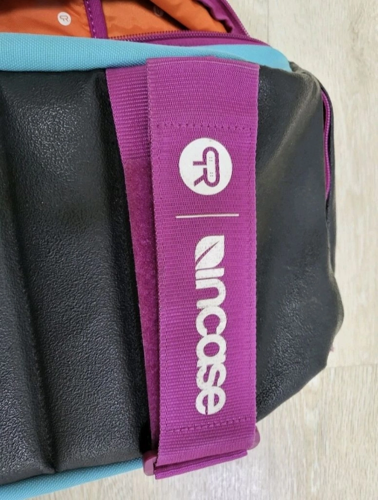 인케이스 incase 가방 이미지