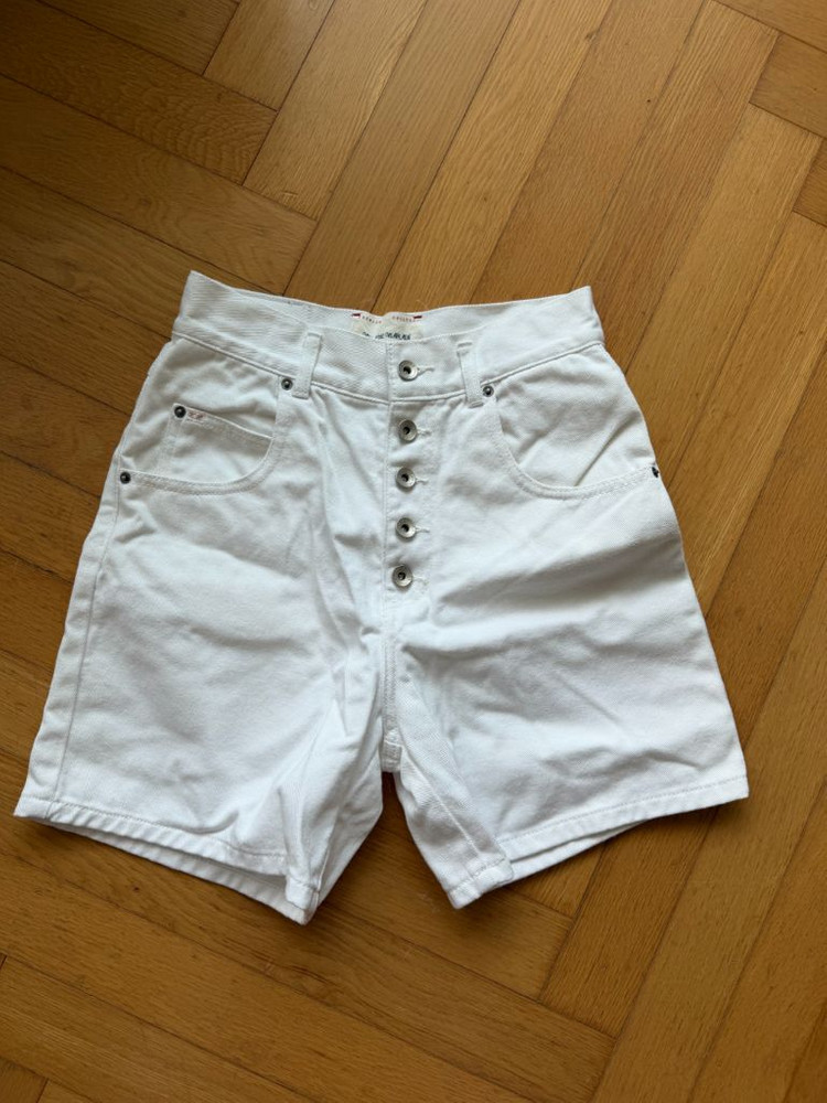 비아플레인 화이트 데님 쇼츠 이미지