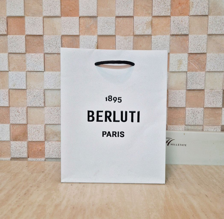 [백화점정품]벨루티 지갑 박스+쇼핑백+리본+더스트백 풀구성품,벨루티 지갑,벨루티 쇼핑백,벨루티 더스트백,벨루티 이미지