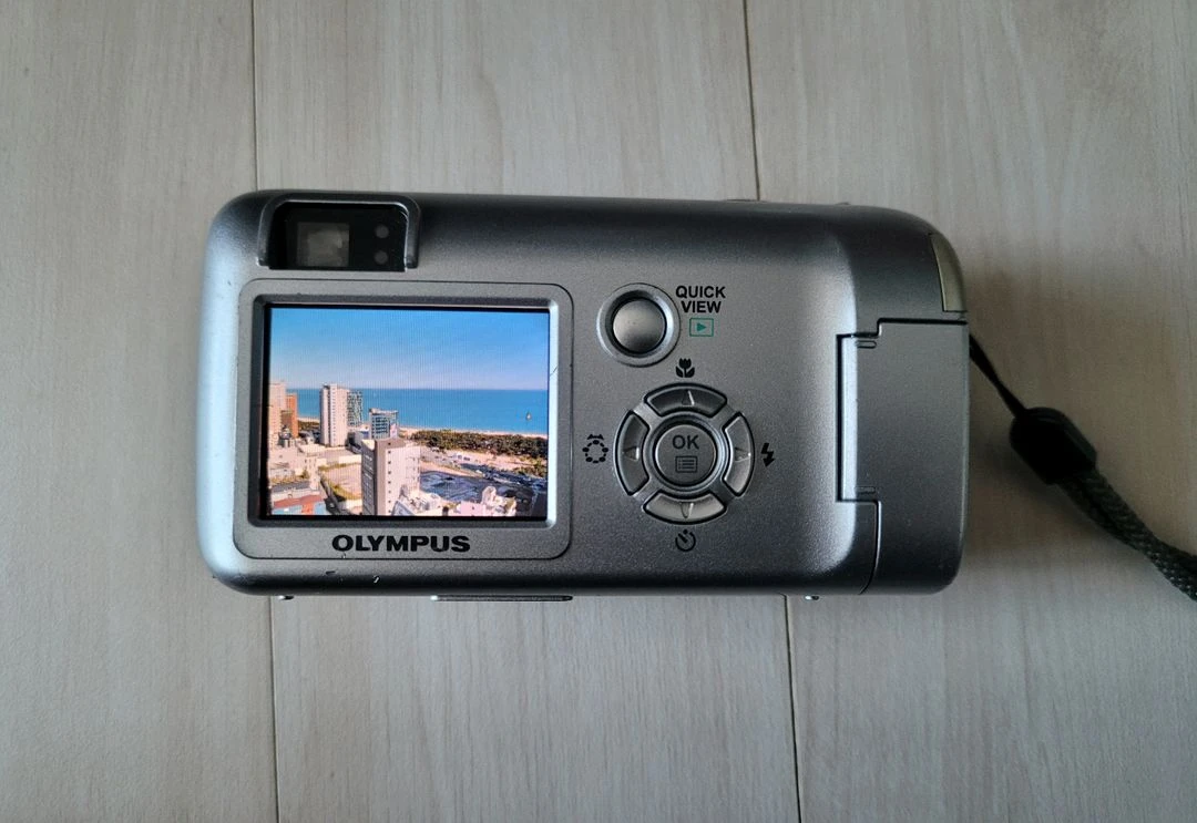 올림푸스 D-580 줌 디지털카메라 이미지