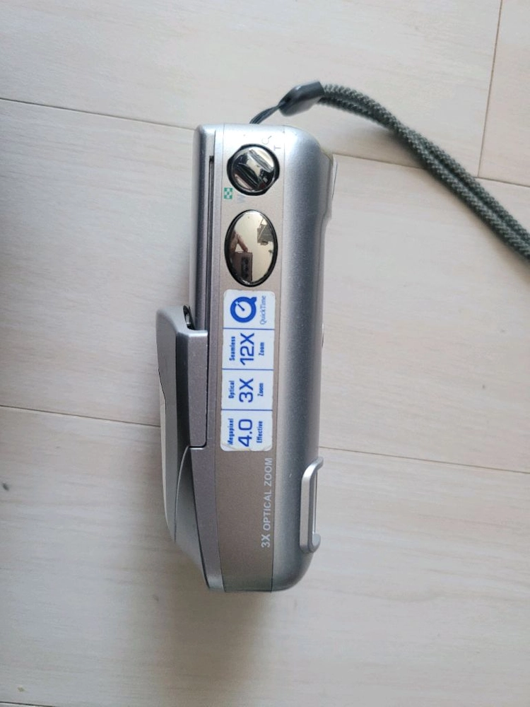 올림푸스 D-580 줌 디지털카메라 이미지