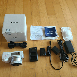 소니 ZV-E10M2 + 1650 OSS II 화이트 미러리스 카메라 풀박스, 더미 배터리 포함