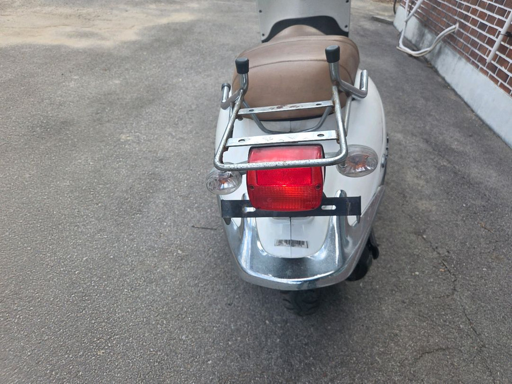 뉴카빙125 2017년식 10234km 클래식 스쿠터 카빙125 이미지