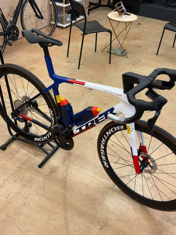 trek 마돈 slr7 8세대 새상품 이미지