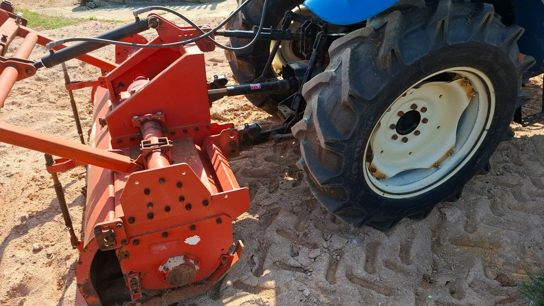LS XU6150 트랙터 이미지