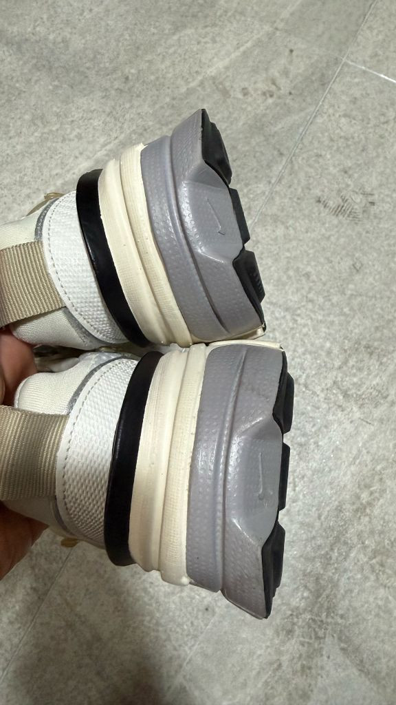 나이키 V2K 런 서밋 화이트 실버 235 이미지
