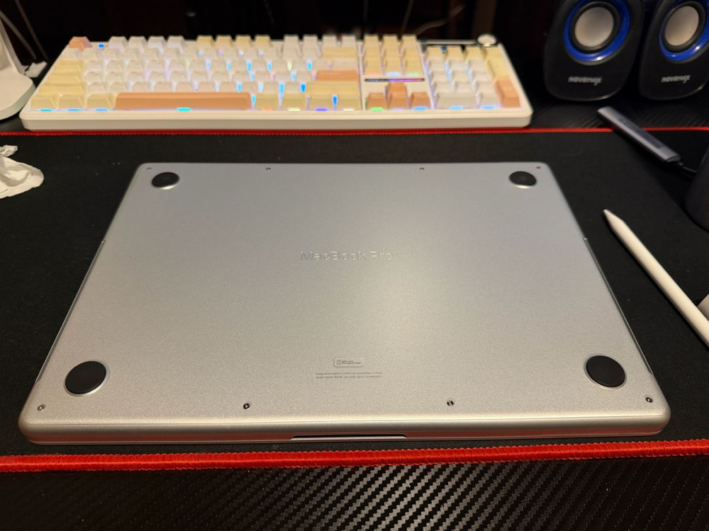 맥북프로 14 M5칩 36GB 1TB +애플케(29/02) / 교육용번들앱 /매직키보드 이미지