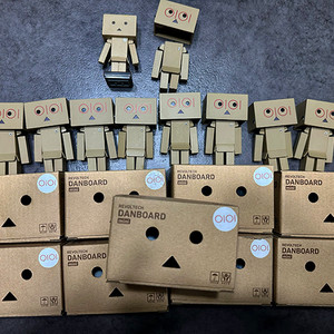 피규어 단보 한정판 마루이 9종 세트 일괄+ 단보 스탬프 danbo danboard 요츠바랑 캐릭터 토이 인형 이미지